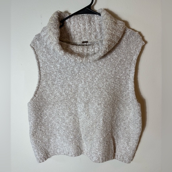 Free People Little White Lies Sweater Vest Oatmeal Large - Picture 2 of 7